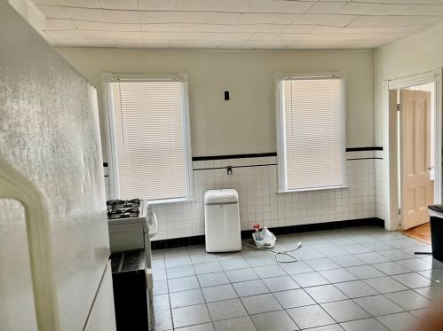 5 Plum St, Worcester MA 01604-3630 exterior