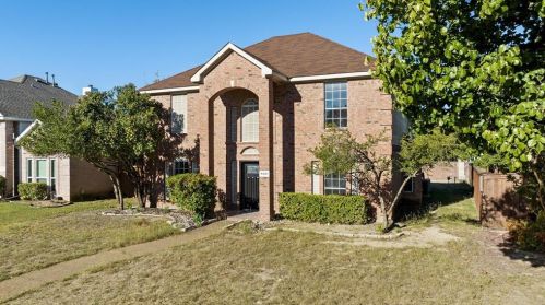 8121 Case Dr, Plano TX  75025-4019 exterior