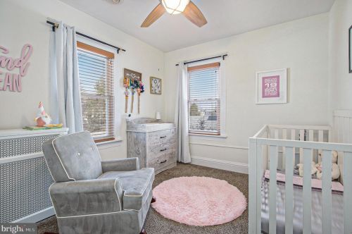 33 Vassar Rd, Camden NJ  08106-1623 exterior