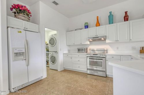 105 Keystone Dr, Sebastian FL  32958-6935 exterior