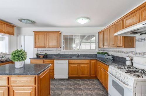 7813 La Costa Cir, Buena Park, CA 90620-2403