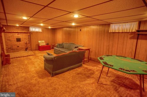 5001 Berkley St, Harrisburg PA 17109-4508 exterior