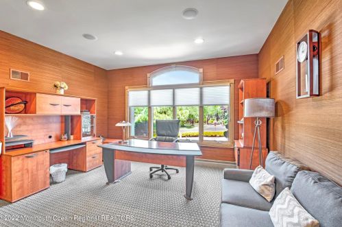 24 Dora Ln, Holmdel Village NJ  07733-1671 exterior