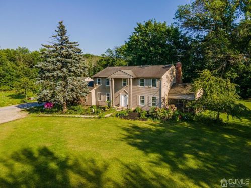 19 Allens Corner Rd, Flemington NJ  08822-5620 exterior