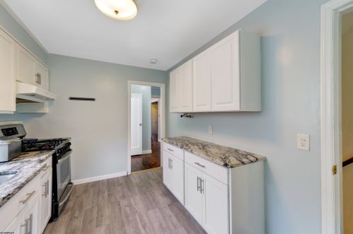 394 Drake Ave, Roselle NJ  07203-1414 exterior