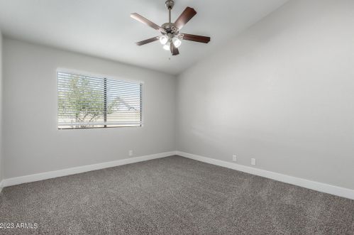 6514 Turquoise Ave, Glendale AZ 85302-1037 exterior