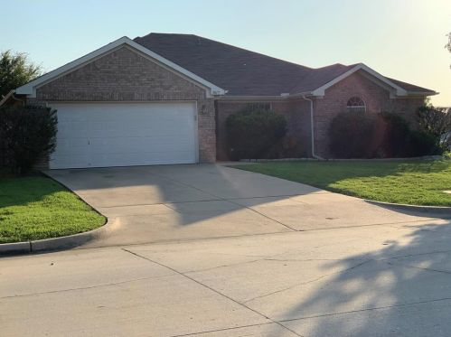 3017 Rocky Creek Dr, Midlothian, TX 76063-2885