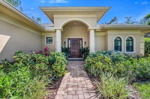 6150 Lancewood Way, Naples, FL 34116-4816