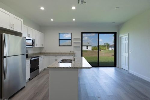 448 Rayneta St, Lehigh Acres FL 33974-0491 exterior