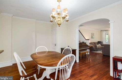 109 Center St, Tavistock NJ  08033-1803 exterior
