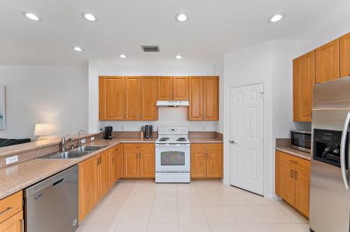 290 Quarry Knoll Way, Jupiter FL  33458-2888 exterior