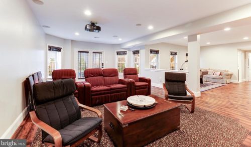 43331 Riverpoint Dr, Leesburg VA 20176-1296 exterior