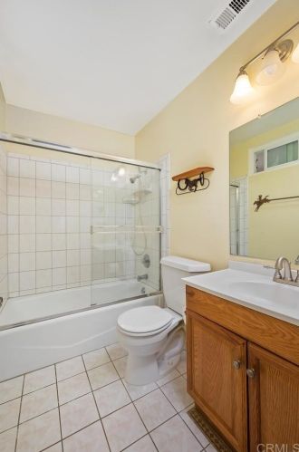 4047 Vista Calaveras St, Oceanside CA  92056-4607 exterior