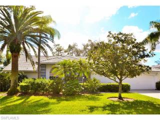 559 Henley Dr, Naples, FL 34104-6532