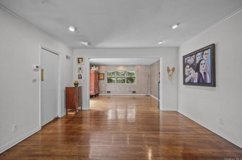 19 Chesley Rd, White Plains NY  10605-4511 exterior