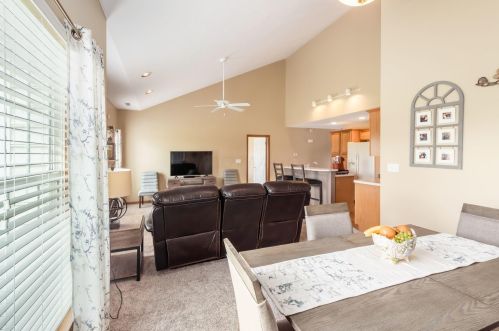 640 Concord Village Cir, Johnstown OH  43031-9194 exterior