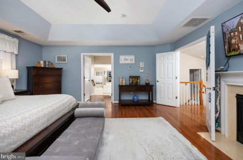 7226 Lyndam Hill Cir, Lorton VA  22079-4509 exterior