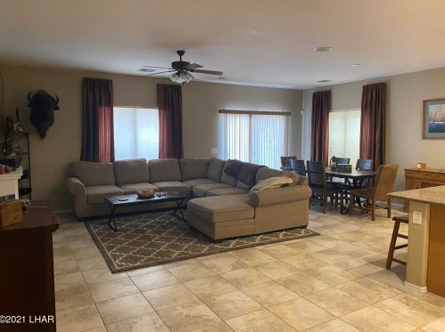 1942 Savannah Dr, Lake Havasu City, AZ 86404-8400