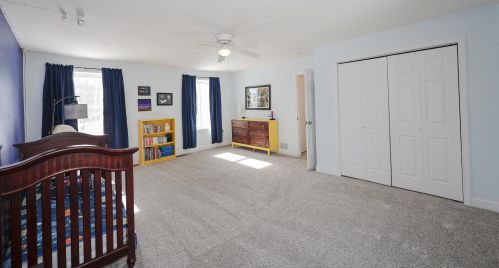 39 Bradford Cir, Hillsboro NH  03244-4864 exterior