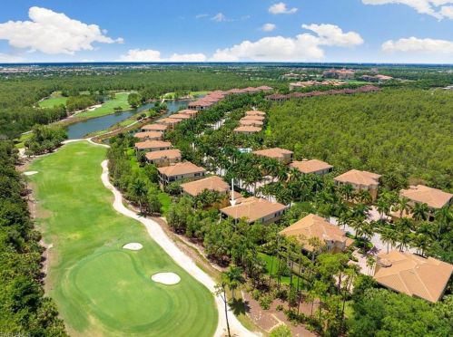 2846 Tiburon Blvd, Naples FL  34109-3622 exterior