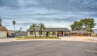 1742 Pershing Ave, Phoenix, AZ 85029-1646