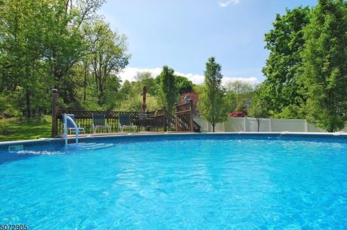 165 Belvidere Ave, Oxford NJ  07863-3010 exterior