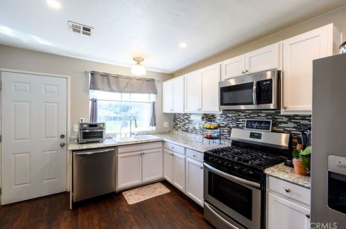 748 Mill St, Lake Elsinore CA  92530-4336 exterior