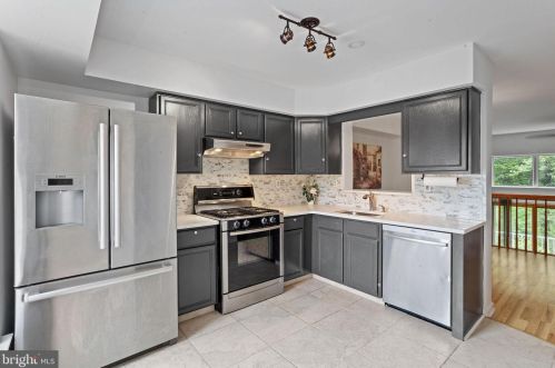 138 Barrow Pl, Princeton NJ  08540-0063 exterior
