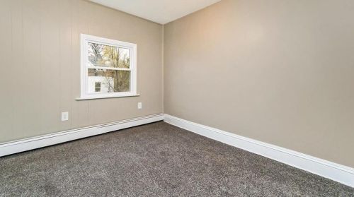 407 Walnut St, Catasauqua PA  18032-1704 exterior