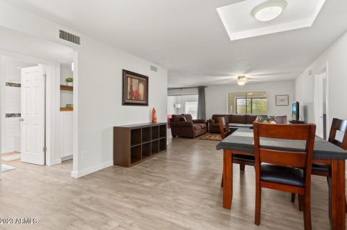 2519 Bluefield Ave, Phoenix AZ  85032-8004 exterior