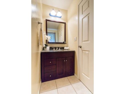 2066 Carson St, Torrance, CA 90501-3241