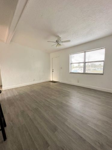 3105 Ocean Pkwy, Boynton Beach FL  33435-1652 exterior