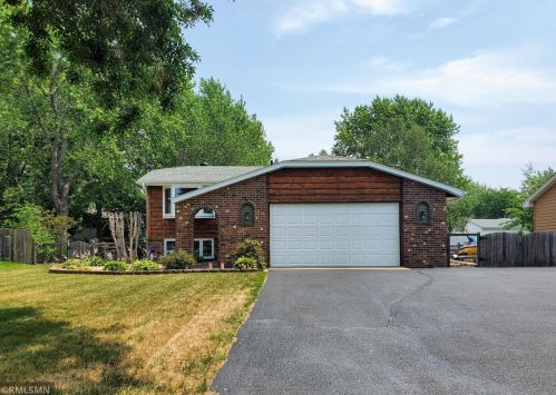 12395 Duke Dr, Minneapolis, MN 55434-3116