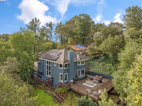 2990 Frye St, Oakland CA  94602-3545 exterior