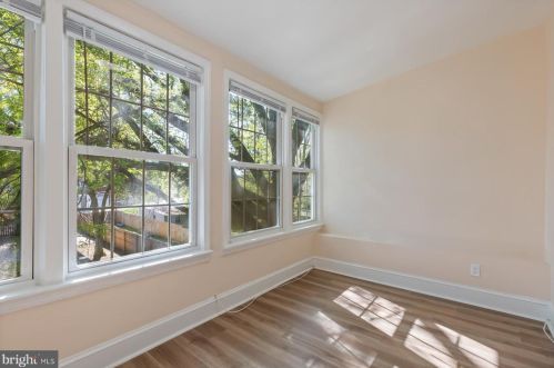 2015 Naylor Rd, Washington DC 20020-4515 exterior