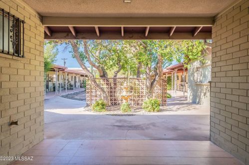 168 Randolph Way, Tucson AZ  85716-5831 exterior