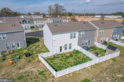 70 Citrus Dr, Camden-Wy DE  19934 exterior