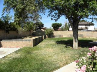1206 Caperton St, Lancaster, CA 93535-3331