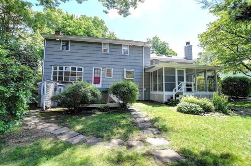 239 Rocks Rd, Norwalk CT  06851-1117 exterior