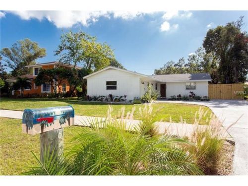 6220 9th Ave, Saint Petersburg, FL 33707-3141