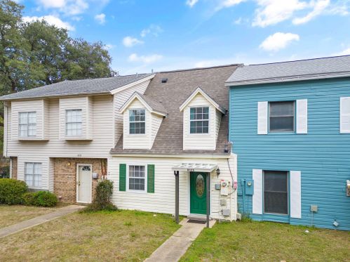 8426 Williamsburg Cir, Pensacola, FL 32514-6800
