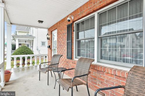 239 High St, Hummelstown PA  17036-2406 exterior