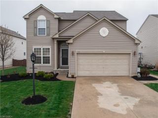 934 Caxton Ln, Brunswick, OH 44212-6478
