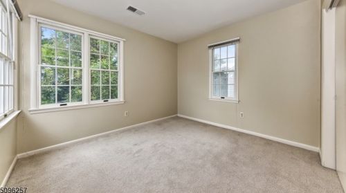 18 Noelle Ct, Lincoln Park NJ  07035-2237 exterior