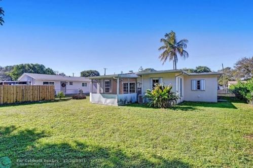 1605 58 Ave, Hollywood FL 33021-3831 exterior