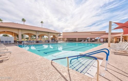 398 Leisure World, Mesa AZ  85206-3115 exterior