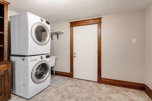 1663 Carroll Ave, Saint Paul MN  55104-5220 exterior