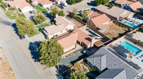 2548 Avenue, Lancaster CA exterior