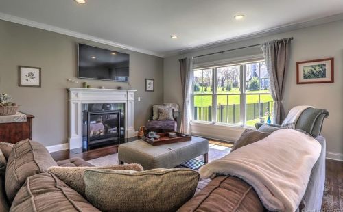 37 Mill Rd, North Branford CT  06471-1019 exterior