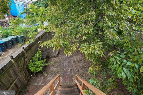 512 Taylor St, Washington DC 20011-5915 exterior